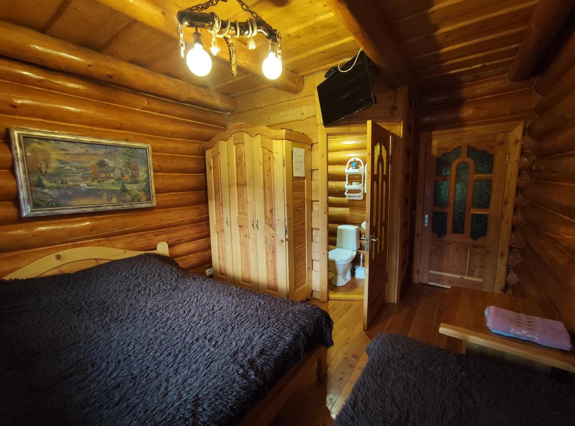 Дерев'Яний Котедж "Казка" Yaremche Luaran gambar