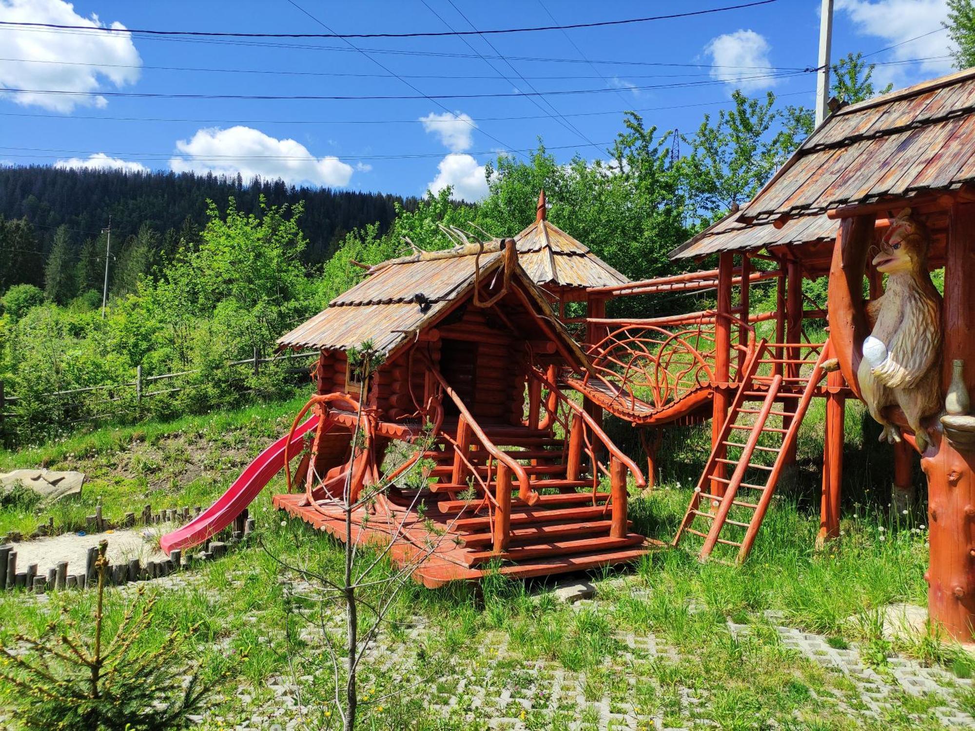 Дерев'Яний Котедж "Казка" Yaremche Luaran gambar